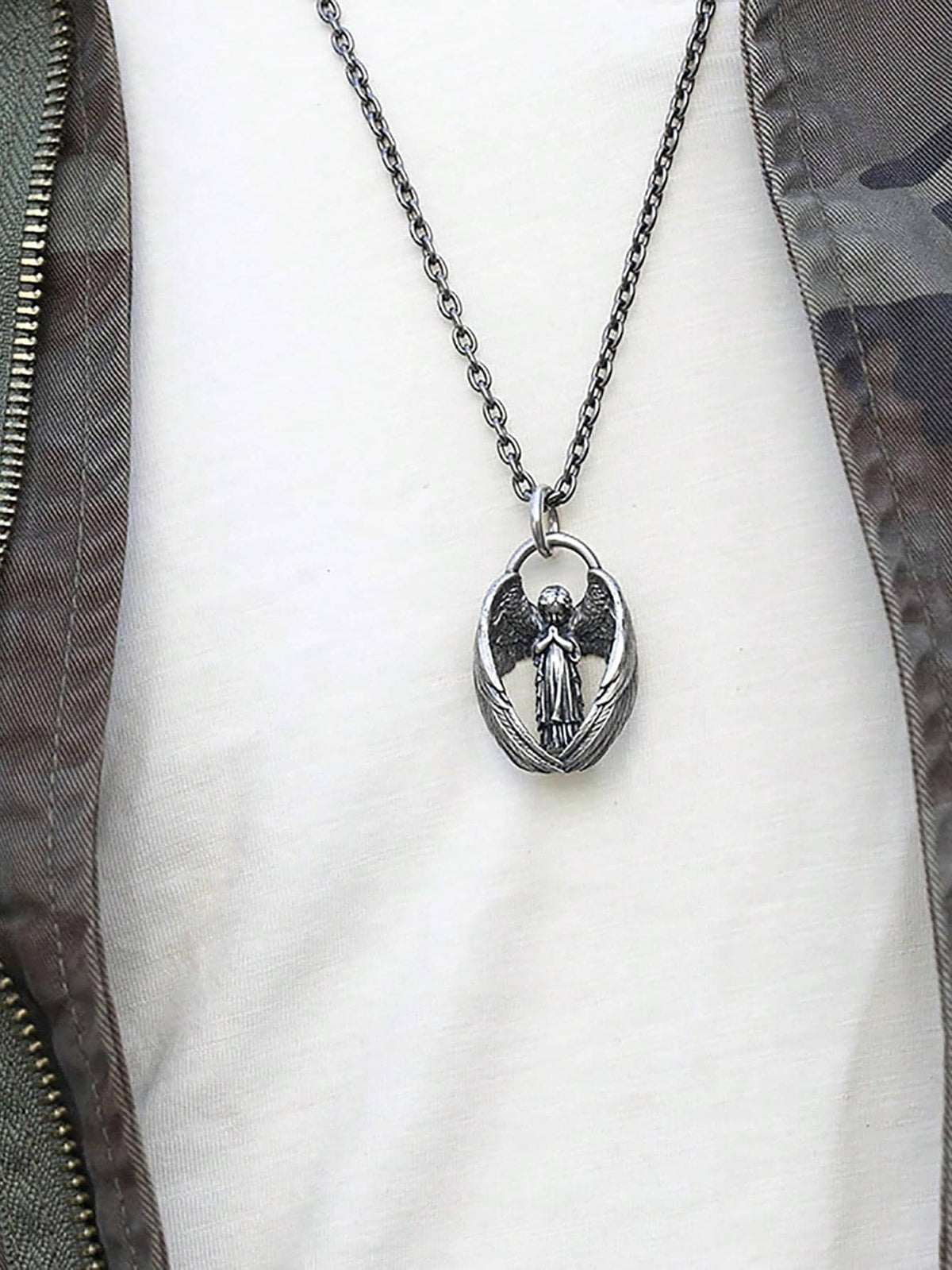 Vesper’s Prayer Pendant