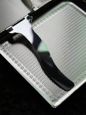 Thorn Vanity Cigarette Case
